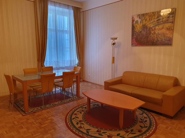 Apartment 19